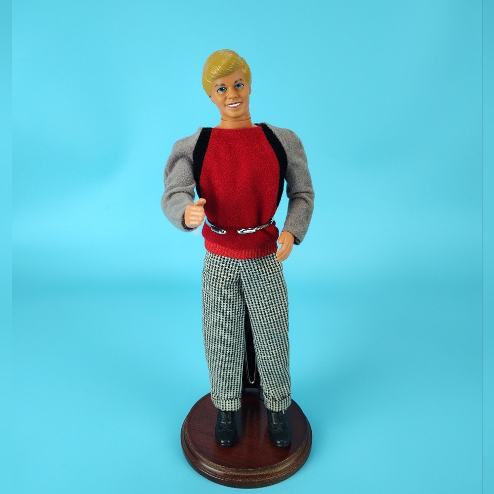 Mattel Vintage 1990s Ken Doll Dirty Blonde Tan Curved Bent Arms + Casual Outfit